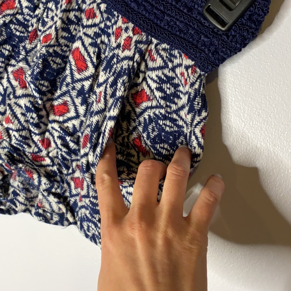 Shorts - Picture 3 of 3